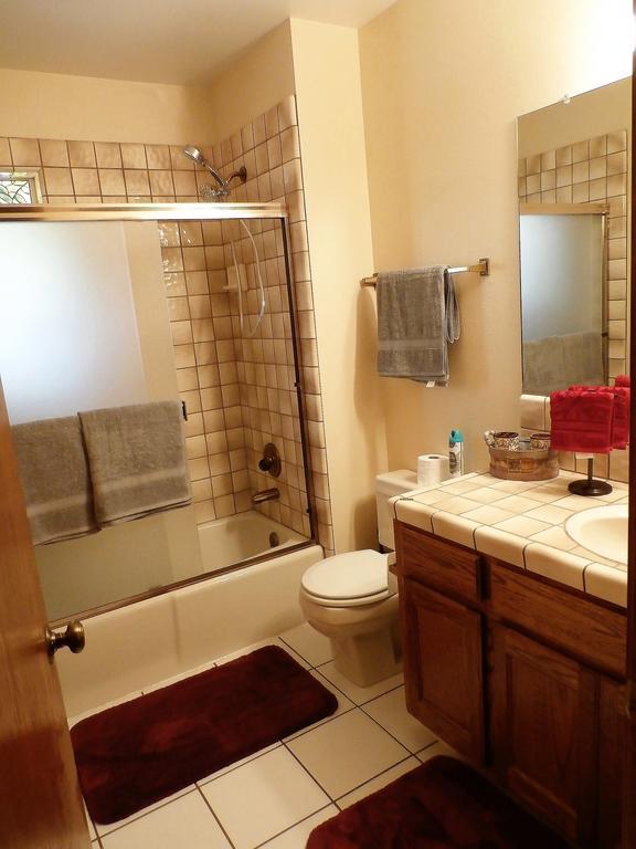 Apartment New Charming 2 Bedrooms Unit Close To Everything