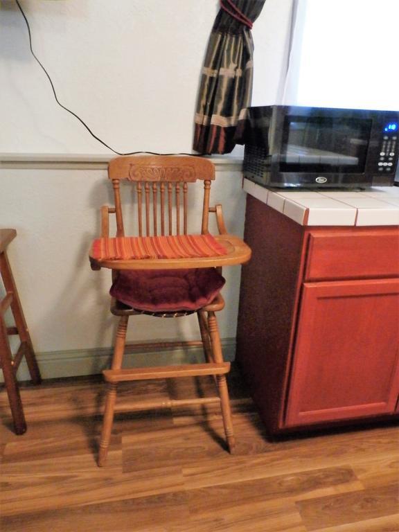 New Charming 2 Bedrooms Unit Close To Everything * Oakhurst