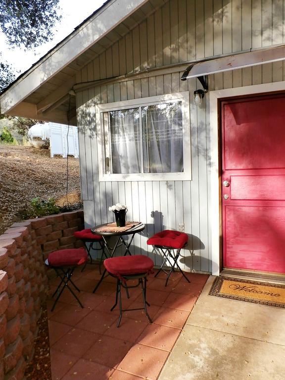 New Charming 2 Bedrooms Unit Close To Everything Apartment